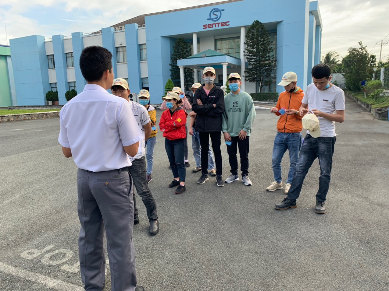 CÔNG TY SENTEC KCN HỐ NAI TUYỂN DỤNG